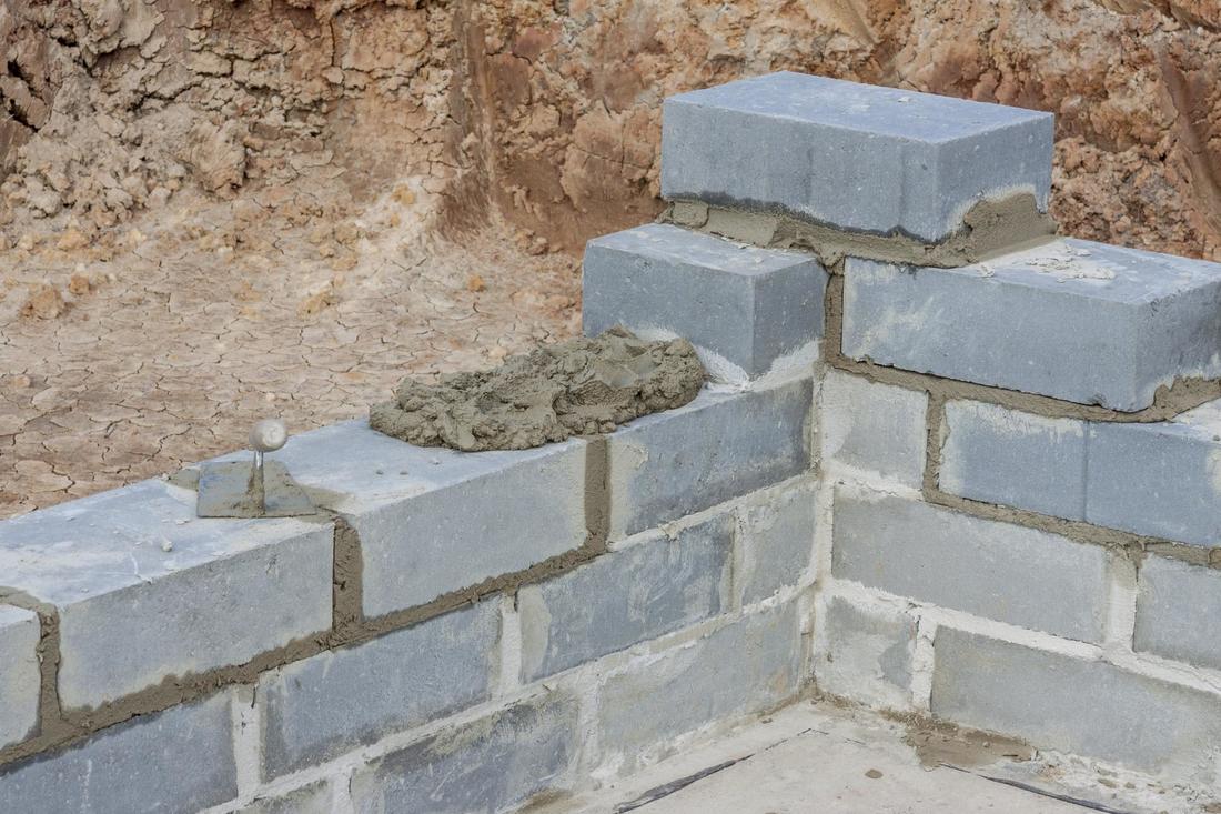 cinder block wall being built in las vegas nevada